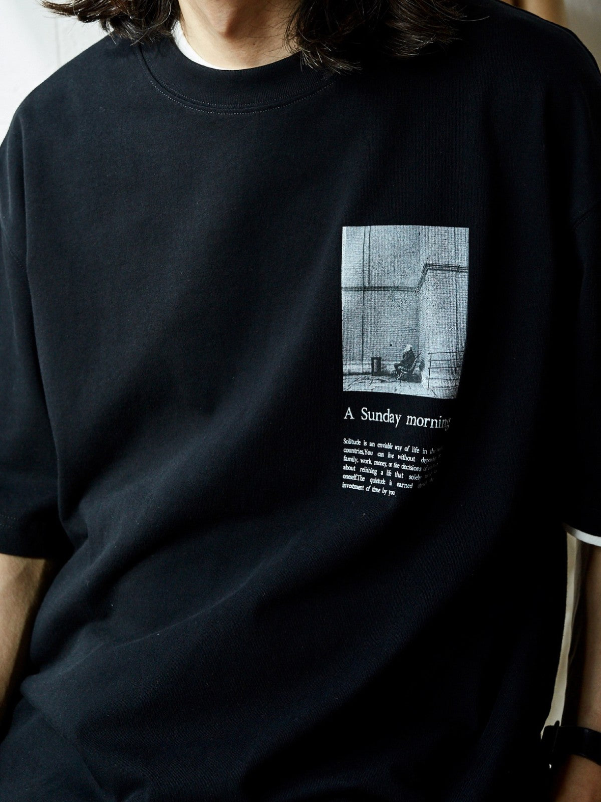 USAGE Air Spun Cotton Graphic T Shirt in Black - On Male Model