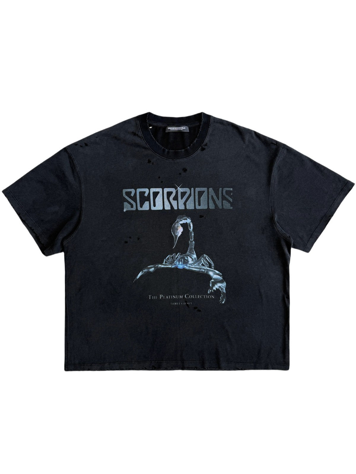 UNKNOWNWORLD Distressed Metallic Scorpio Tee in Black
