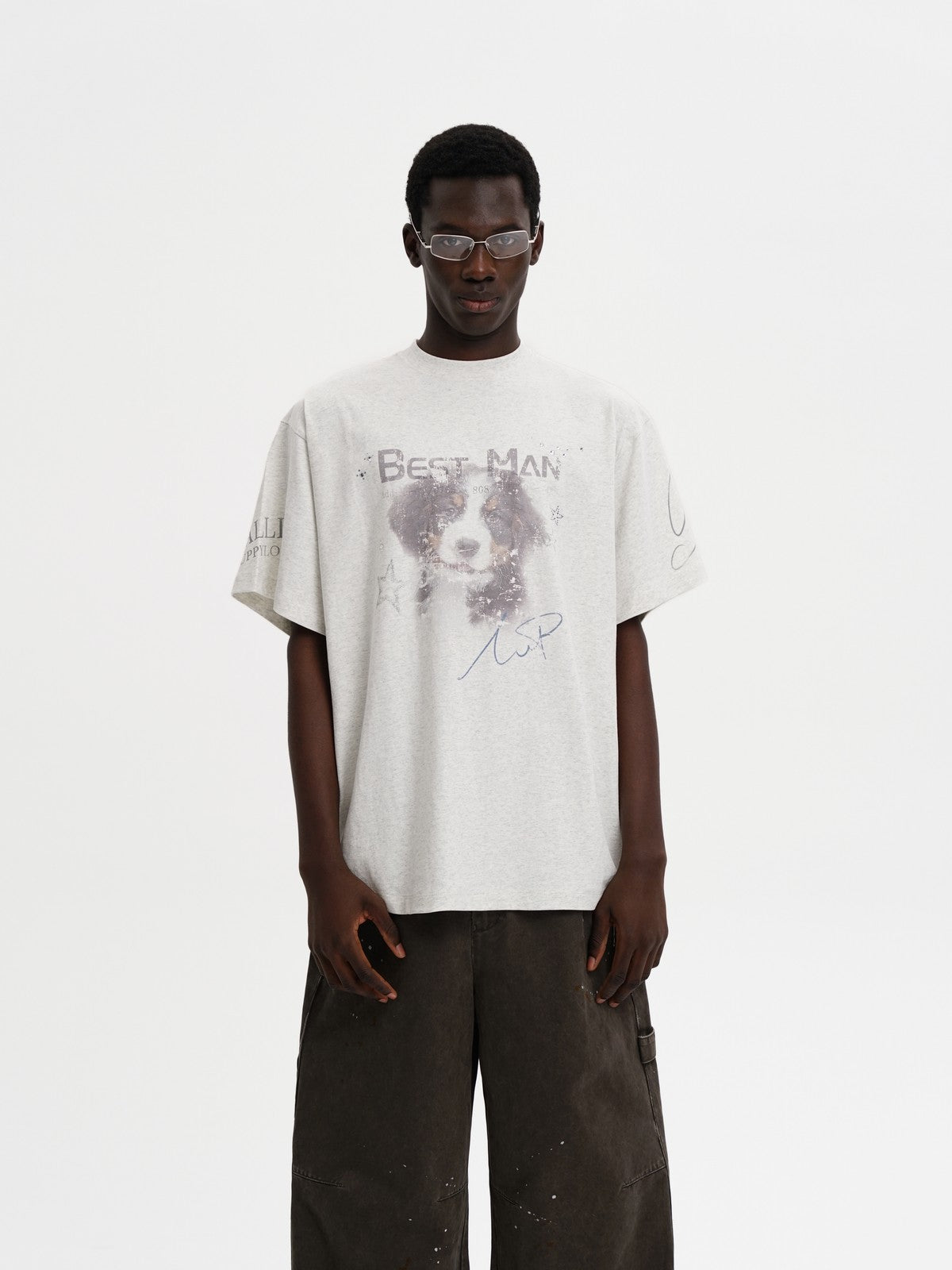 MASONPRINCE BESTMAN Puppy Graphic Cotton T Shirt in Gray - On Male Model