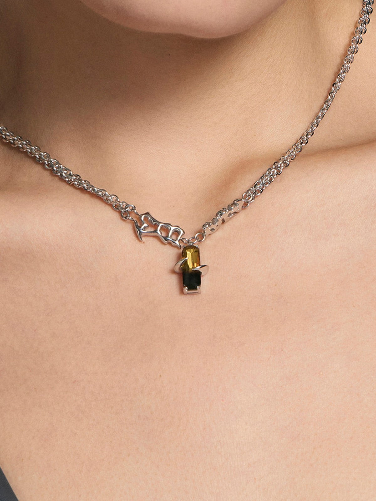 BLACKHEAD Vinyl Wave Gradient Necklace in Silver - On Female Model