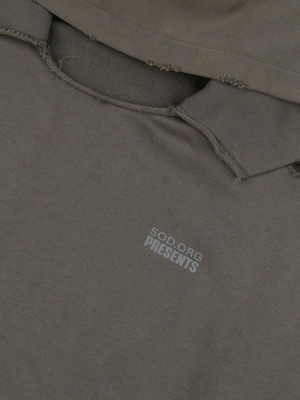 SOD Heavy Washed Distressed Hoodie in Green - Detail