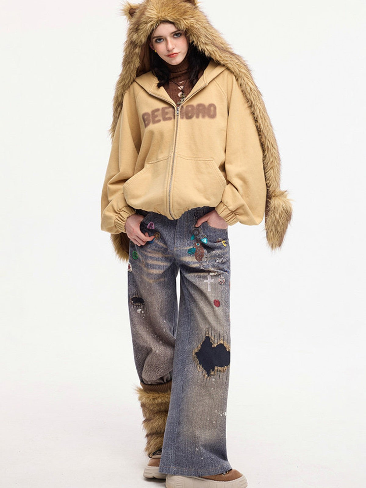 BEERBRO Washed Fleece Zip Up Hoodie in Khaki - On Female Model