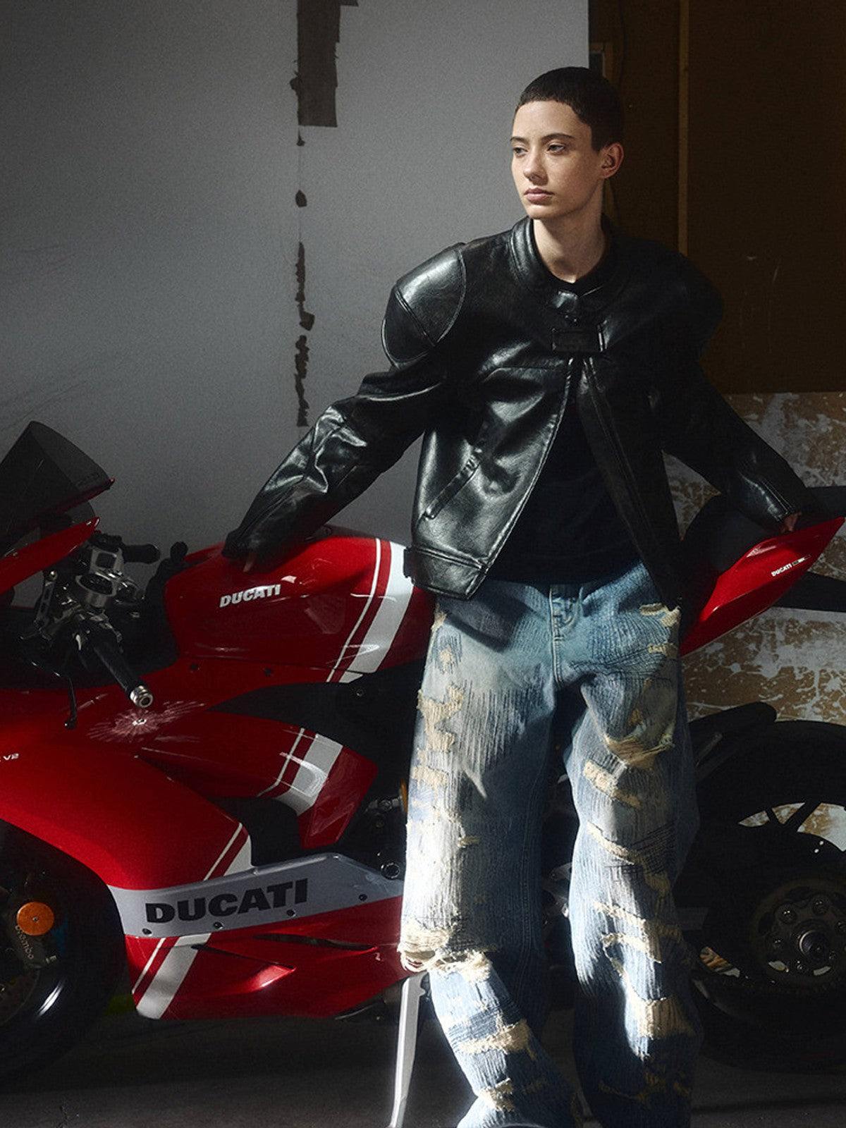 UNKNOWNWORLD Heavyweight Distressed Wide Leg Jeans in Blue - On Model