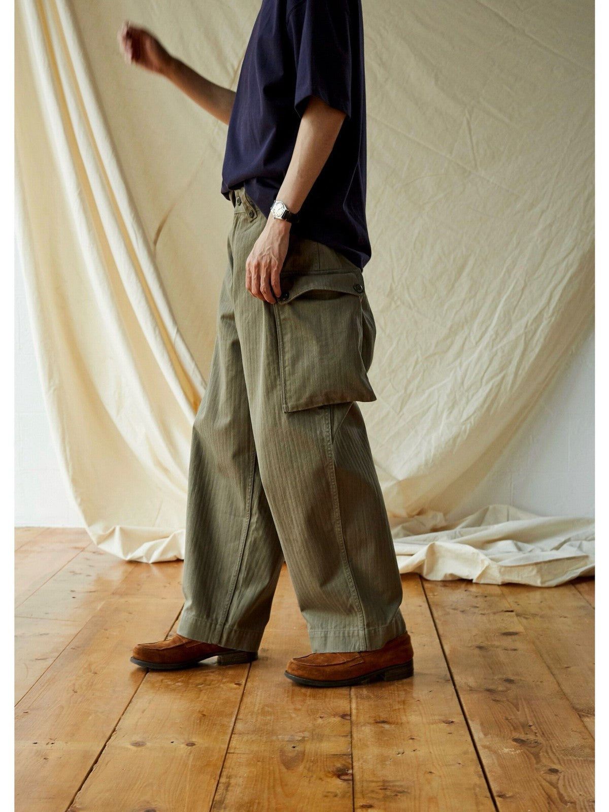 USAGE Heavyweight Herringbone Cargo Pants in Olive - On Male Model