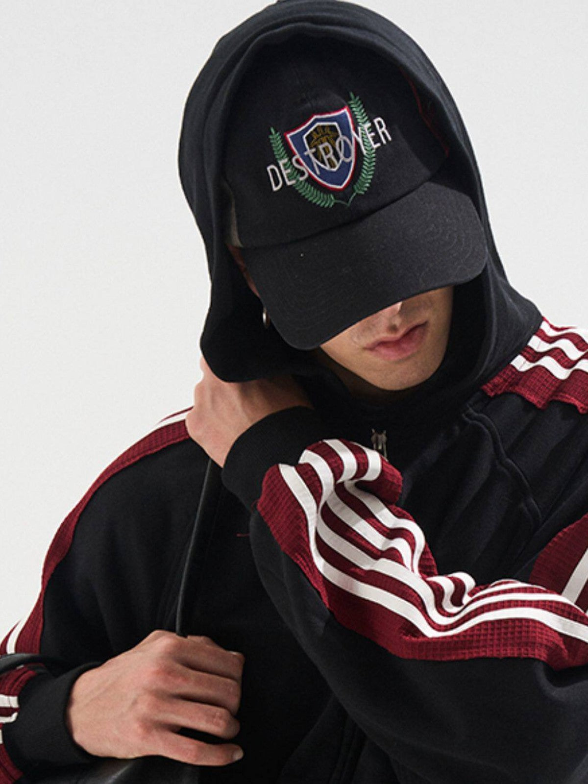 BLINDNOPLAN Contrast Tape Zip Up Hoodie in Black - On Male Model