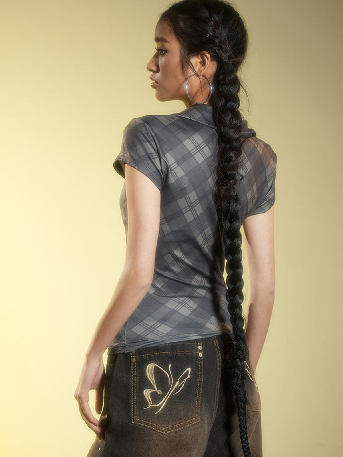 BEERBRO Plaid V Neck Collared Top in Gray - On Female Model