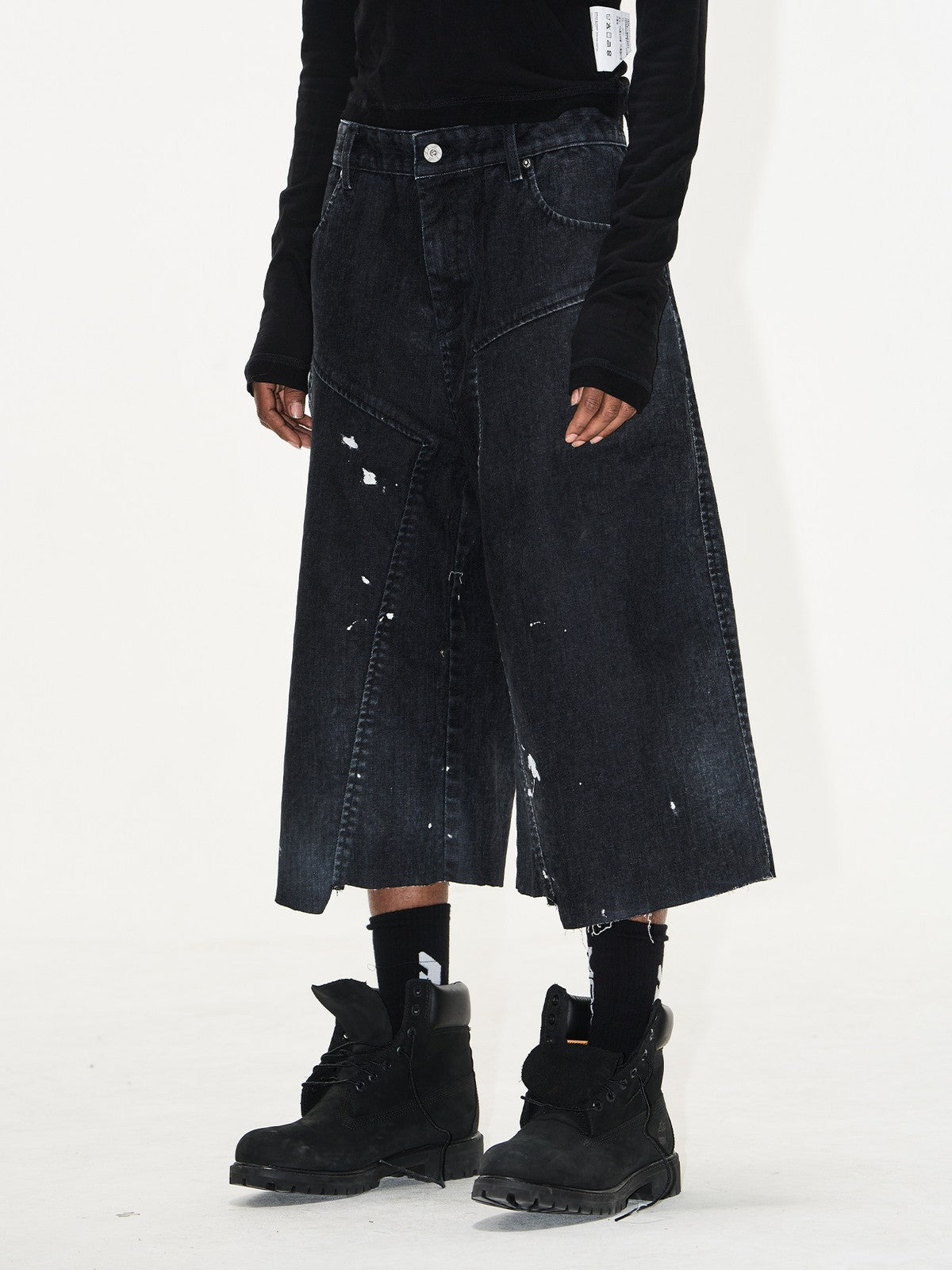 BLINDNOPLAN Ink Splatter Denim Carpenter Shorts in Black - On Model