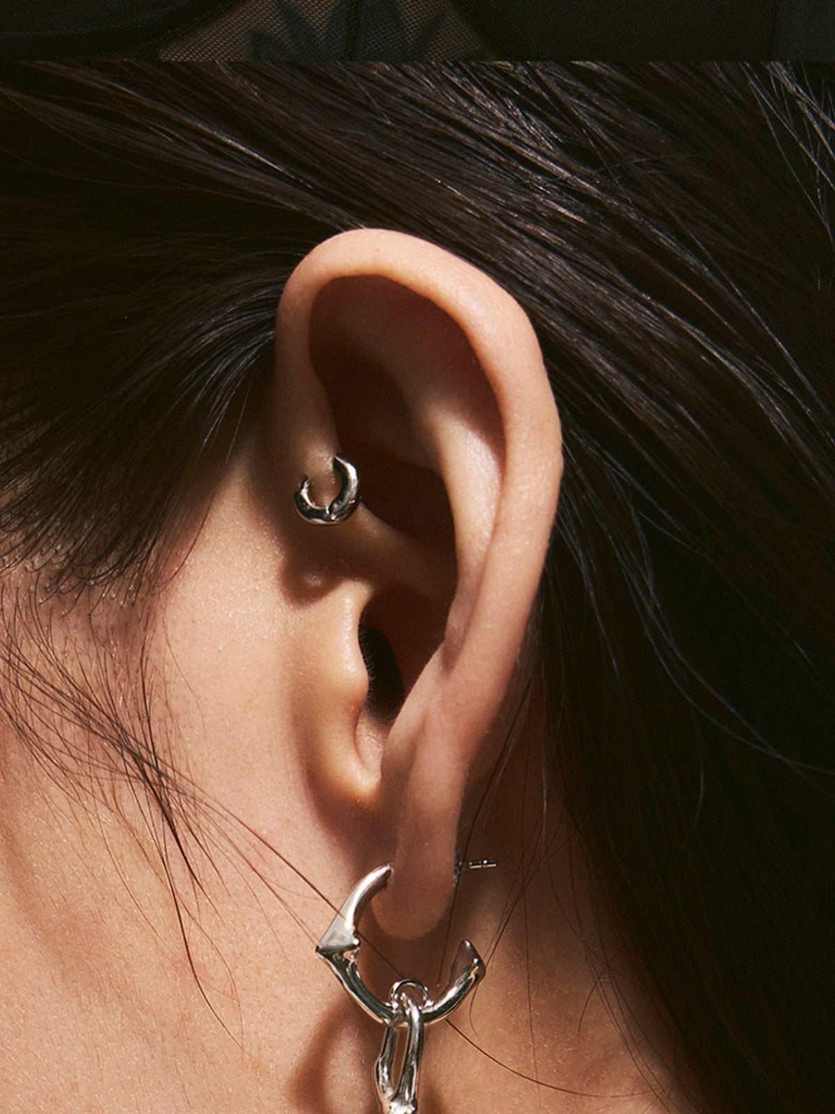 BLACKHEAD Manta Ray Mother of Pearl Drop Earrings in Silver - On Female Model
