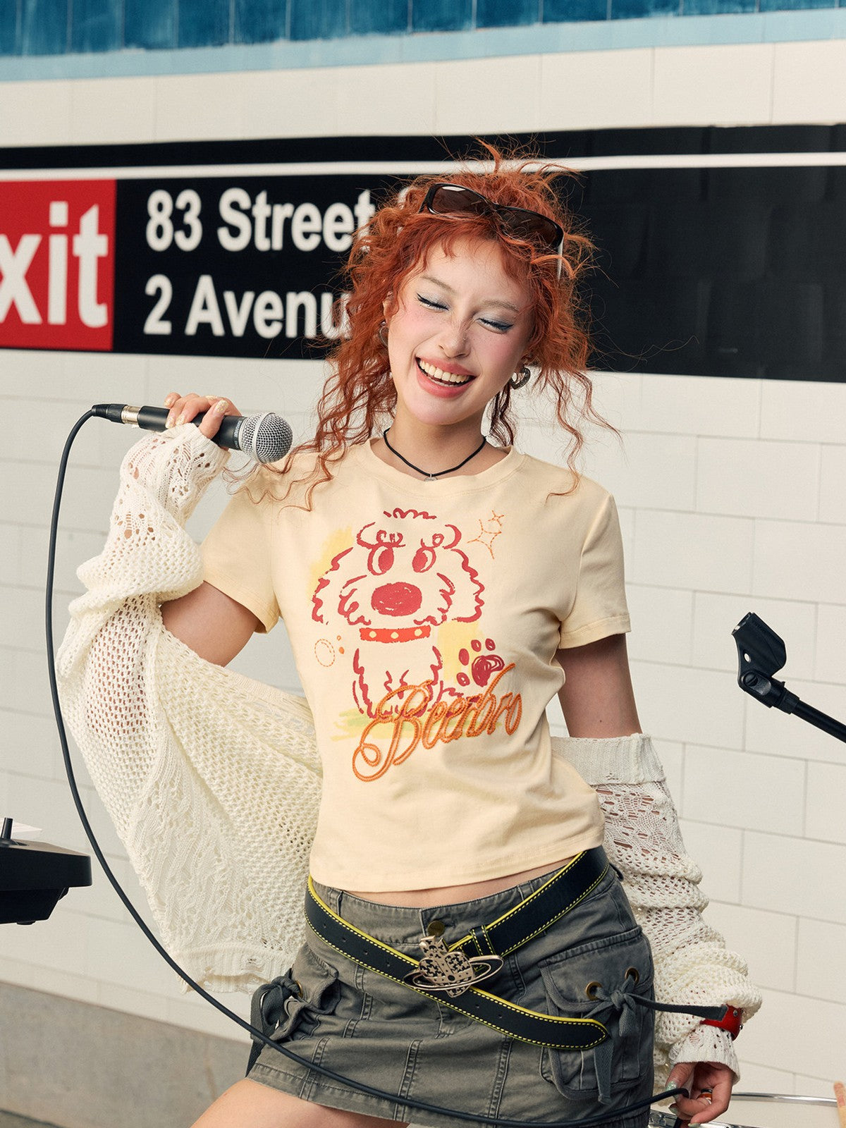 BEERBRO Puff Print Puppy Baby Tee in Cream - On Female Model