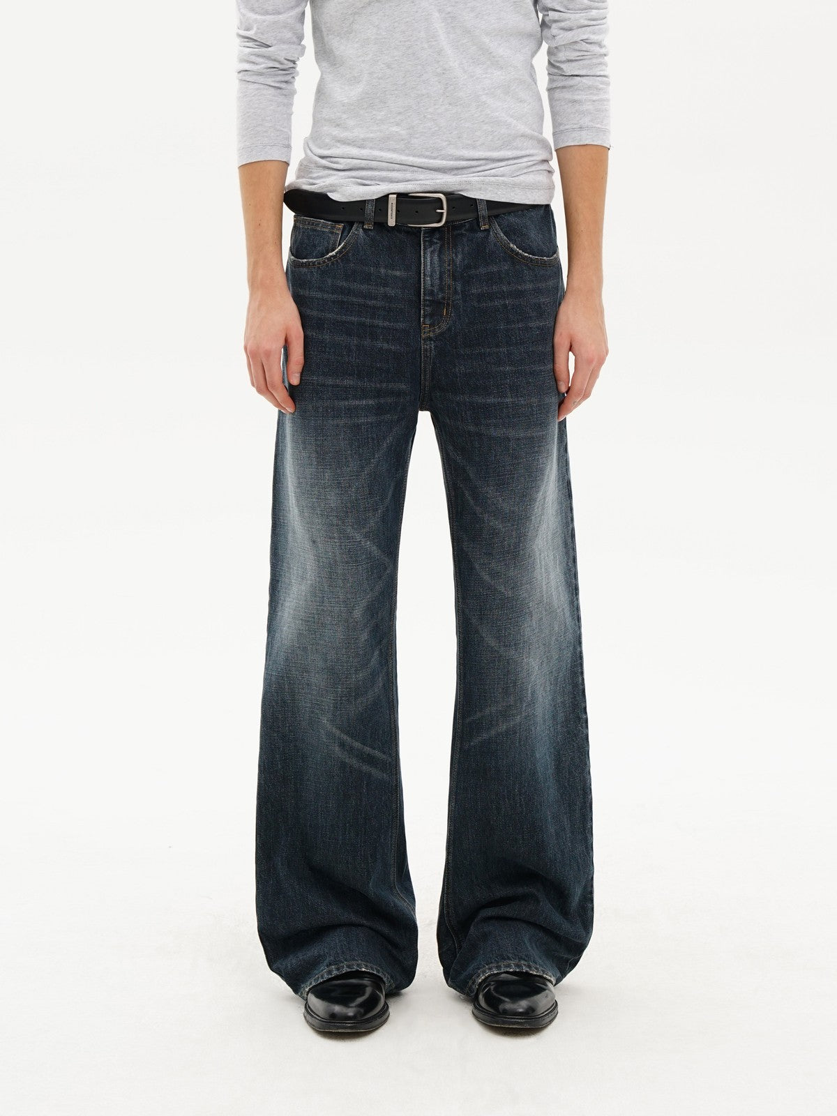 MASONPRINCE Faded Slub Flared Jeans in Navy Blue - On Male Model