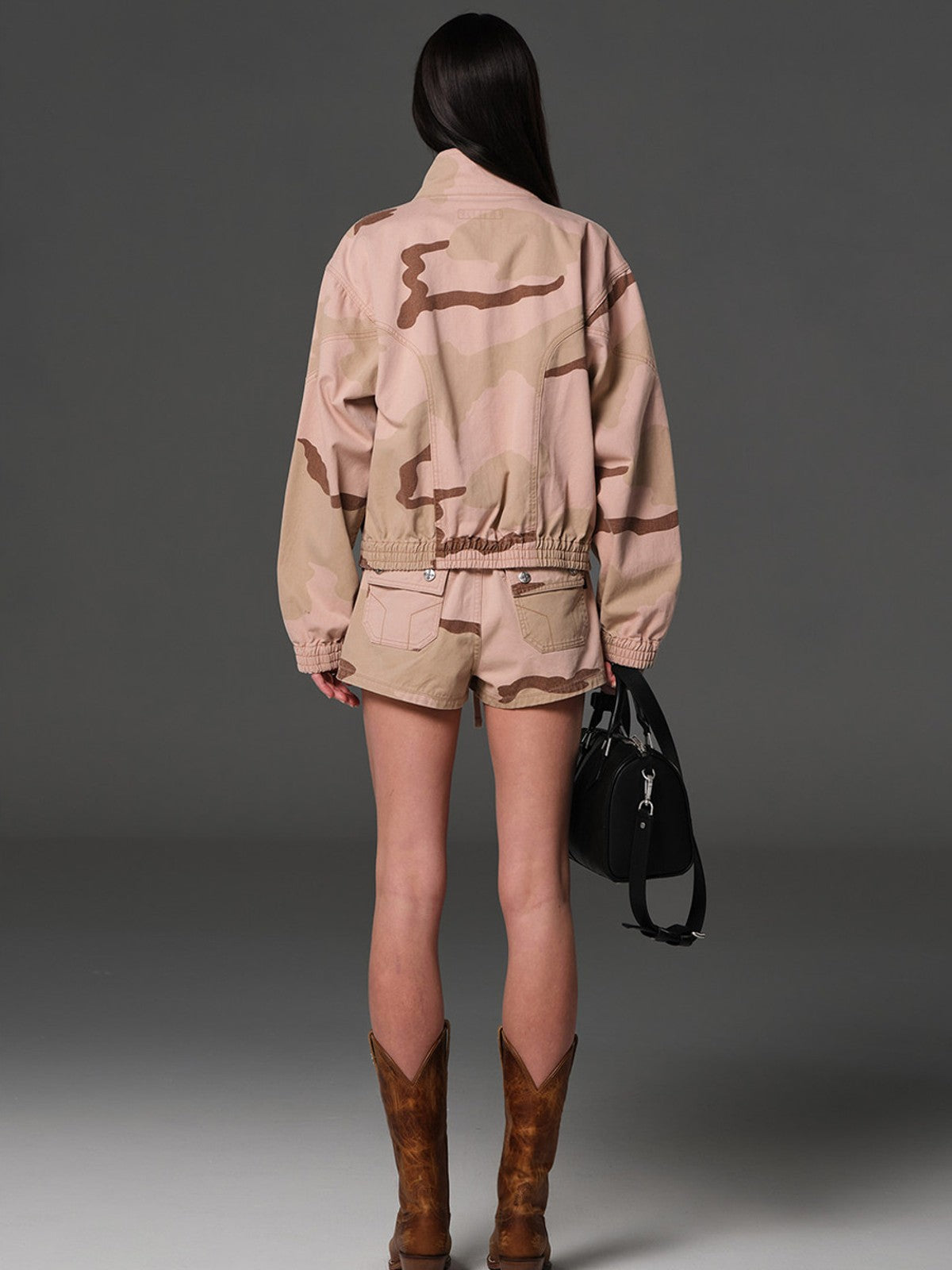 SMFK Cotton Blend Cargo Shorts in Pink - On Model