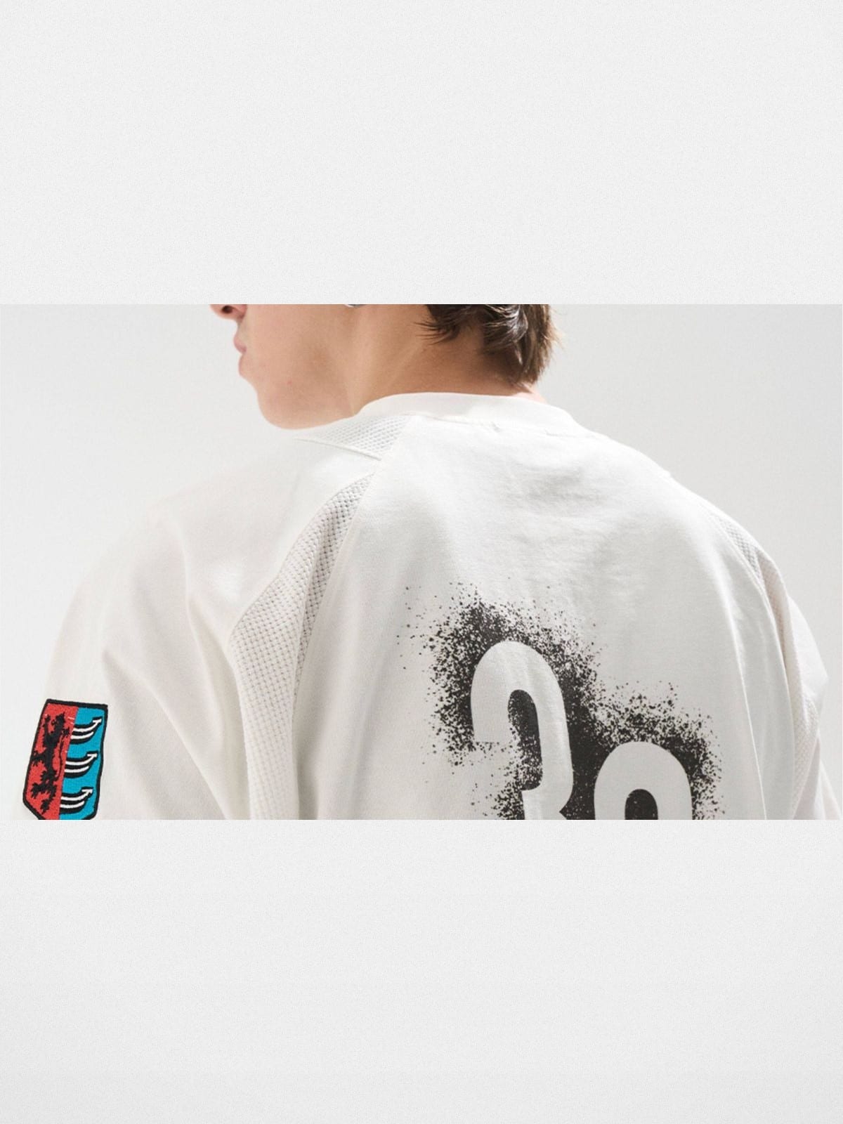 BLINDNOPLAN Sorona Panelled Graphic T Shirt in Blue - On Model