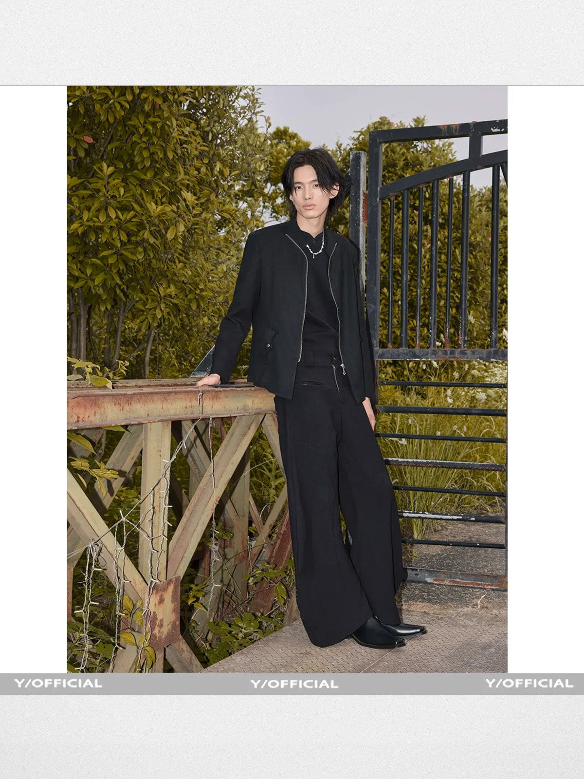 Y OFFICIAL Zip Stand Collar Jacket in Black - Lifestyle