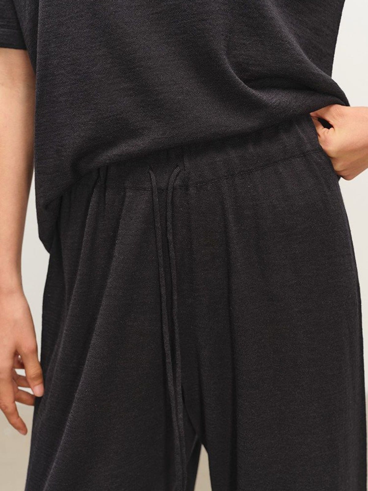 MSBEAST Melange Wool Linen Scoop Neck T Shirt in Black - On Model