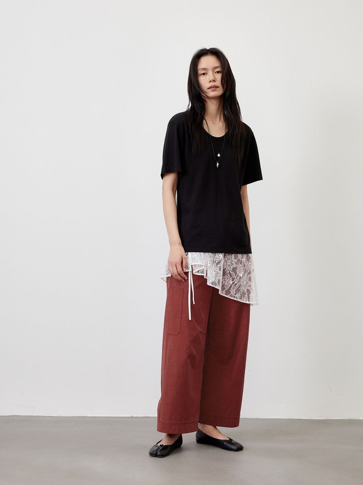 Random Piece Linen Blend U Neck T Shirt in Black - On Female Model