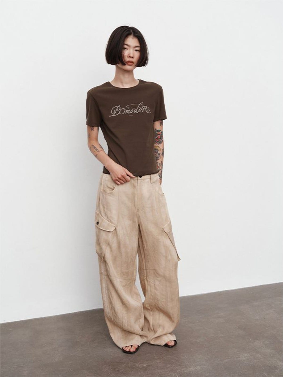 Random Piece Contrast Print Lace Trim T Shirt in Brown - On Female Model