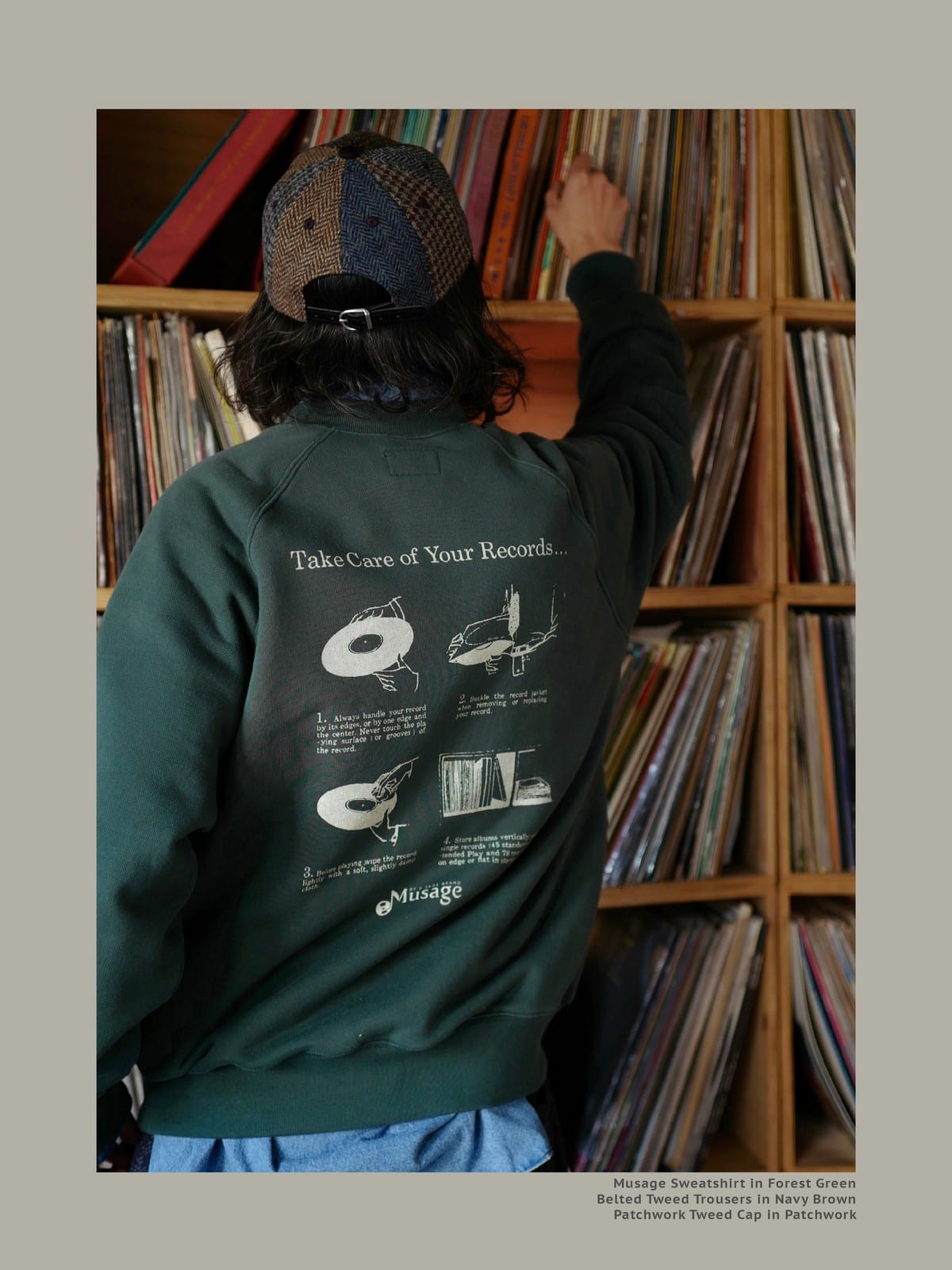 USAGE Heavyweight Raglan Graphic Sweatshirt in Green - On Model