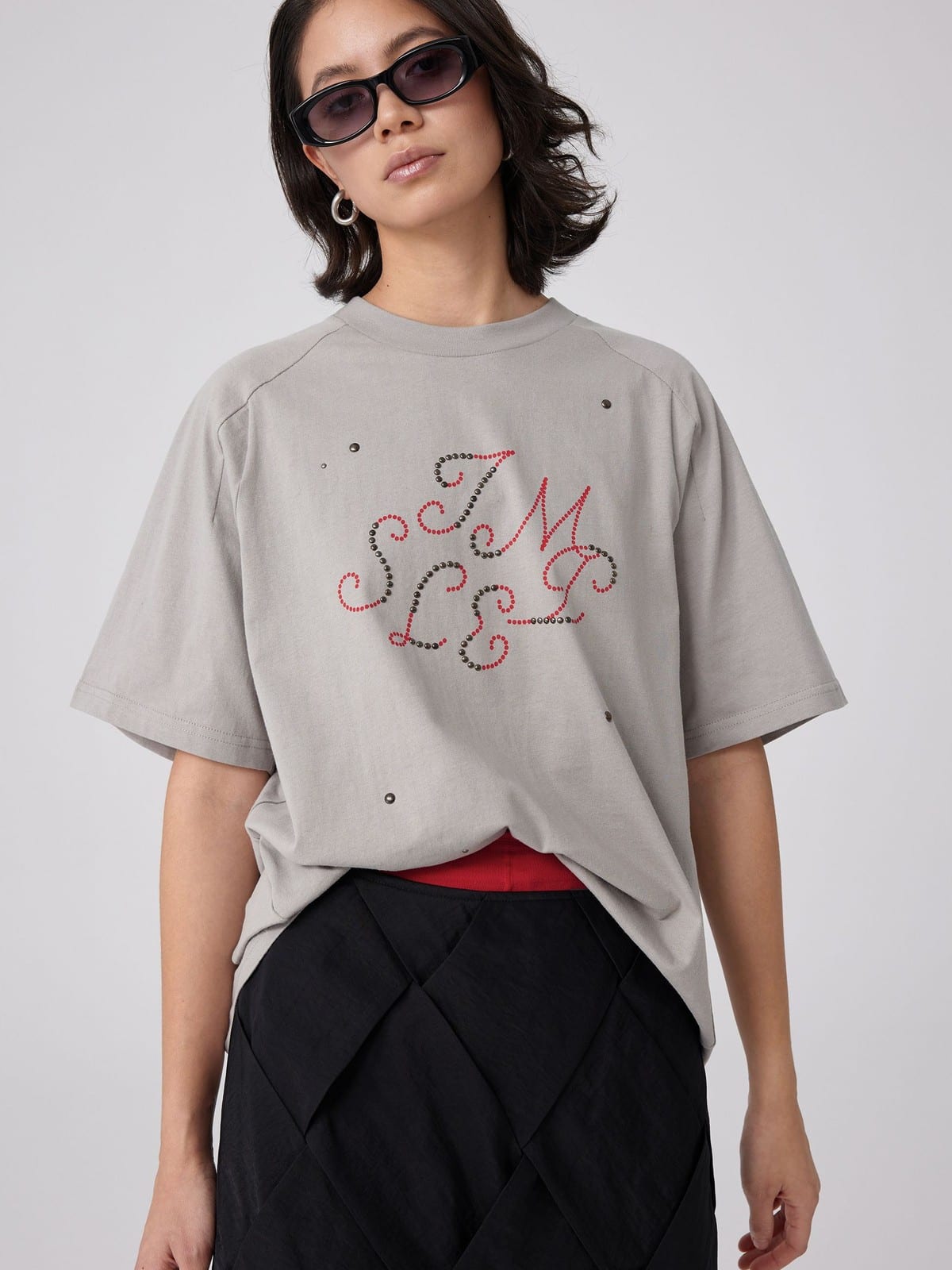 SIMPLE PROJECT Brass Stud Retro Logo Cotton T Shirt in Gray - On Female Model