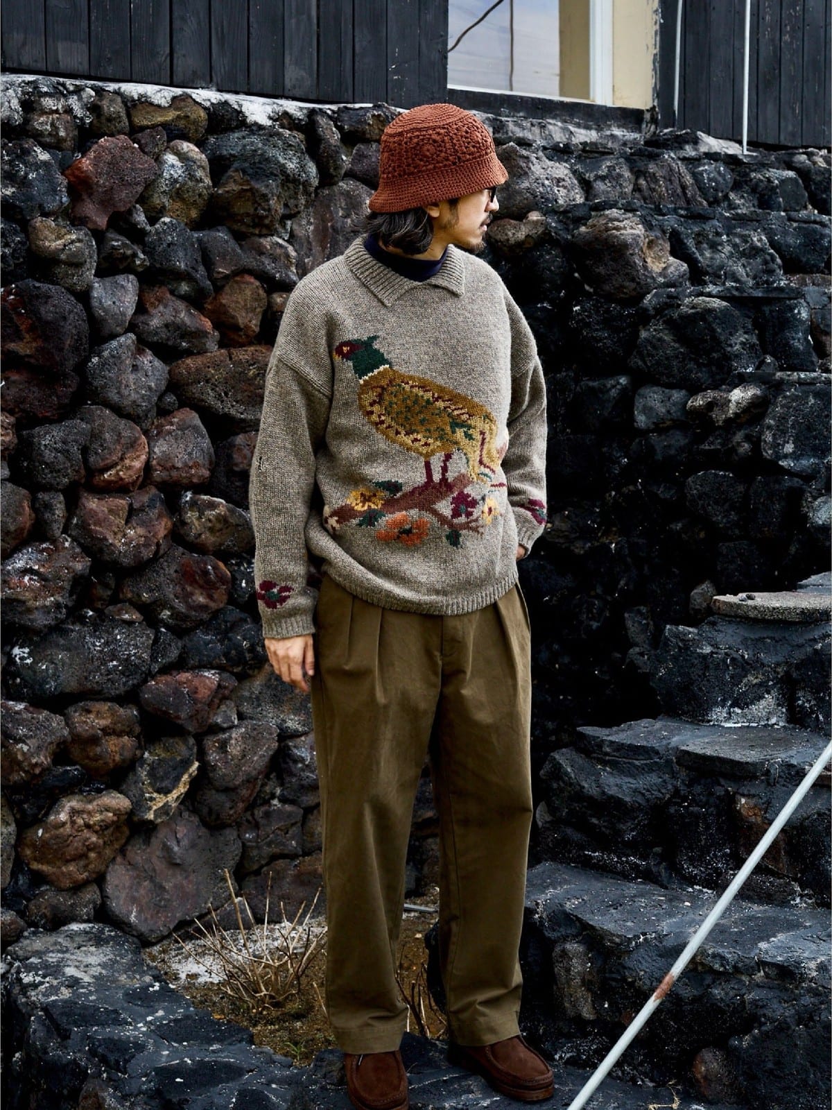 USAGE Pleated Cotton Twill Chinos in Olive - On Male Model