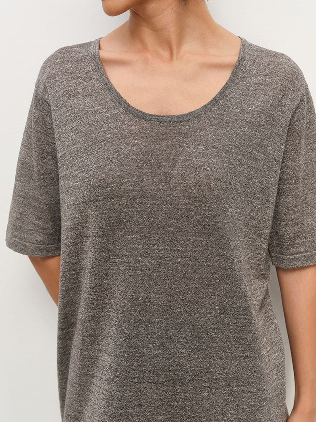 MSBEAST Melange Wool Linen Scoop Neck T Shirt in Gray - On Female Model