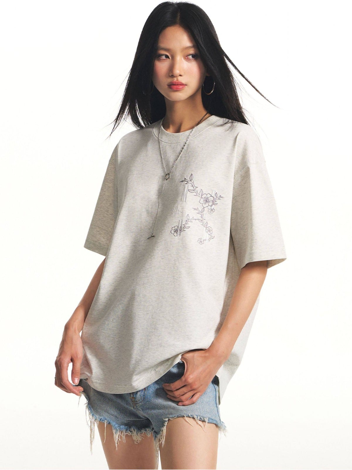 MEDM Floral Graphic Cotton Sorona T Shirt in Gray - On Female Model