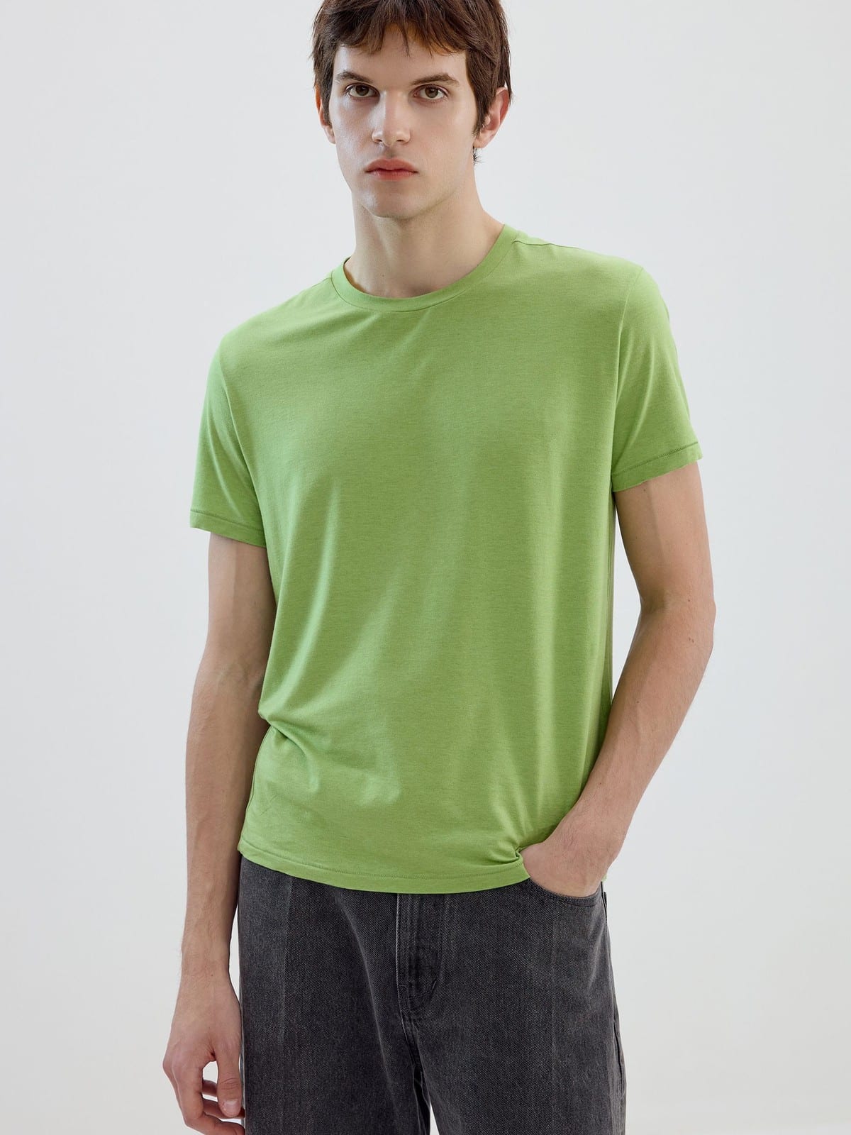 SIMPLE PROJECT Wool Blend Crewneck T Shirt in Green - On Male Model
