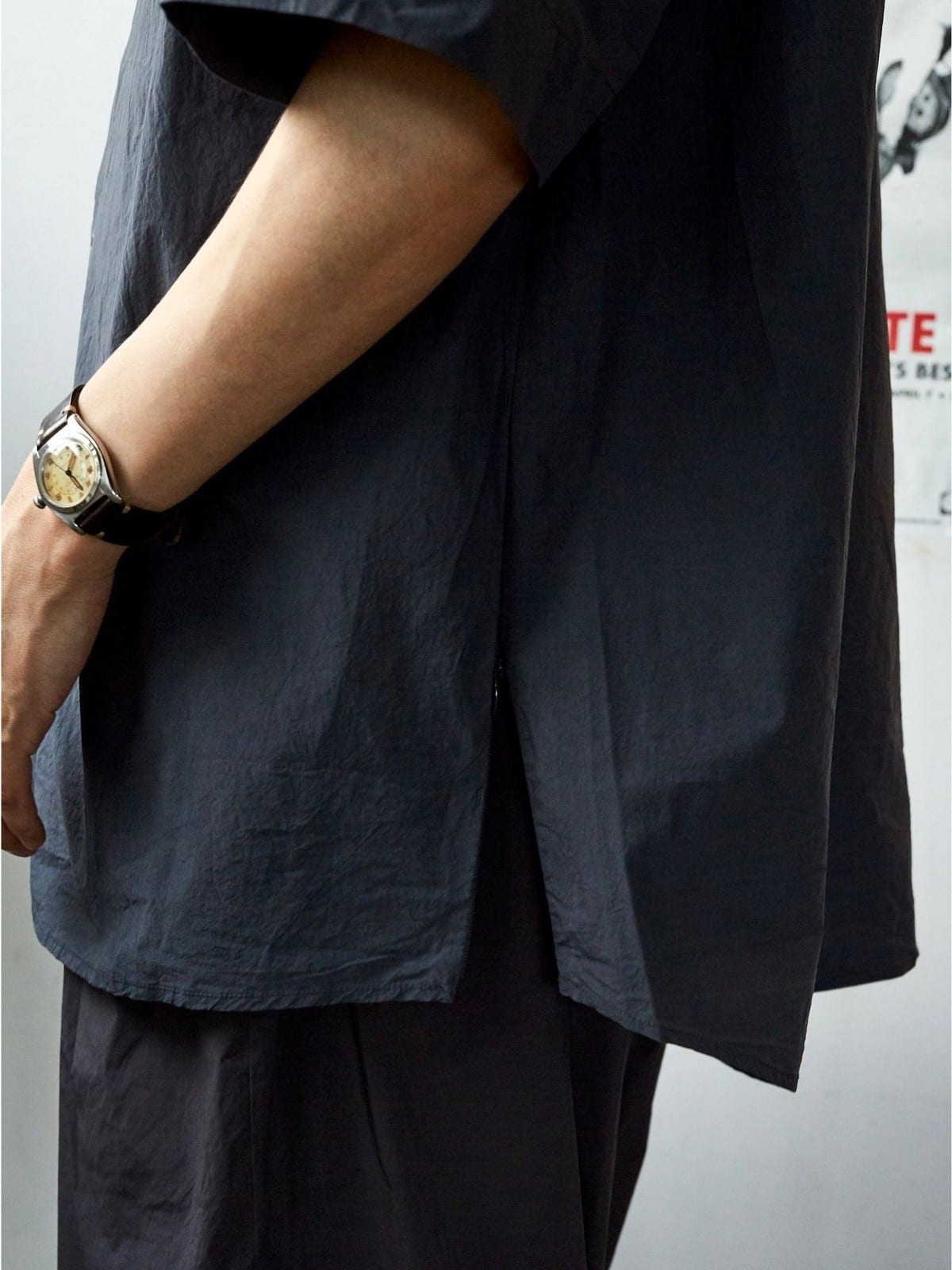 USAGE Cotton Crinkle Short Sleeve Shirt in Navy Blue - On Male Model