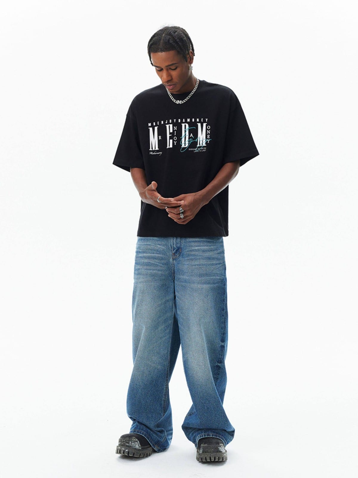 MEDM Vintage Logo Typography Cotton T Shirt in Black - On Male Model