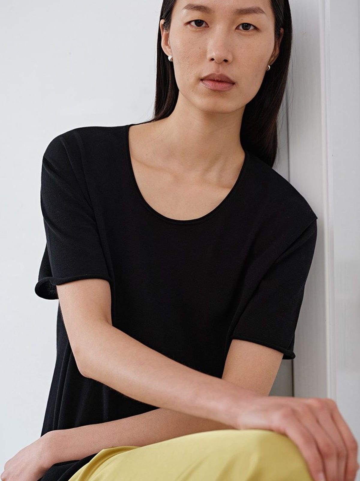 MSBEAST Rolled Edge Silk Cotton U Neck T Shirt in Black - On Female Model
