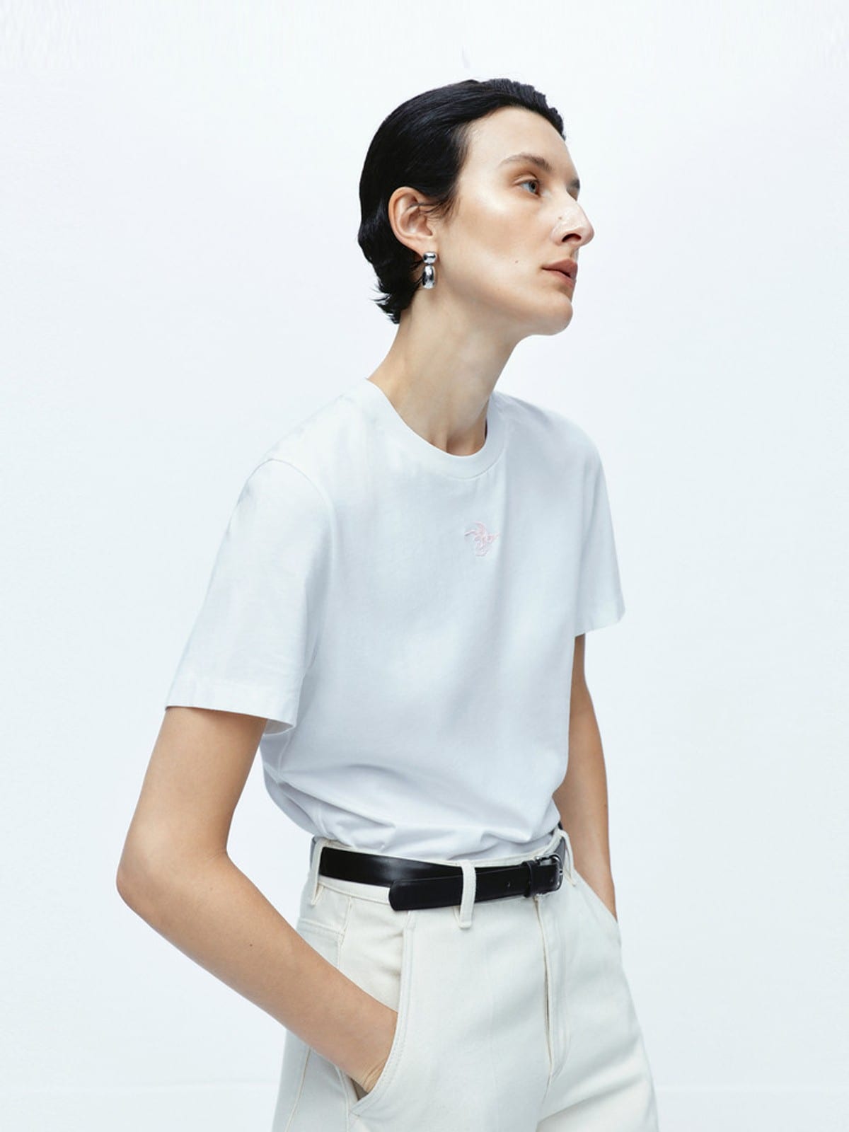 EDITION Crane Embroidered Organic Cotton T Shirt in White - On Female Model