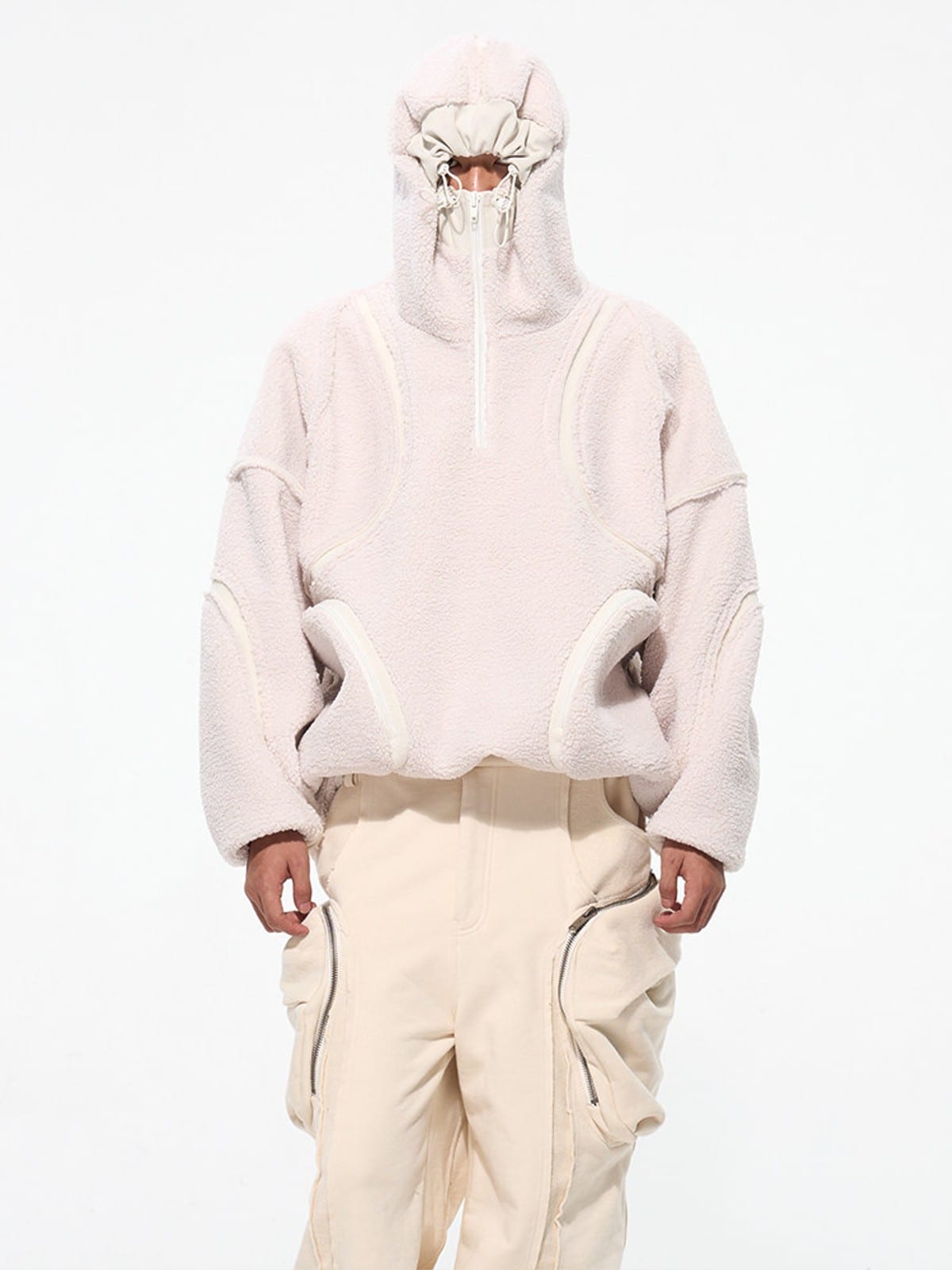 D5ove Sherpa Fleece Half Zip Sweatshirt in White - On Male Model