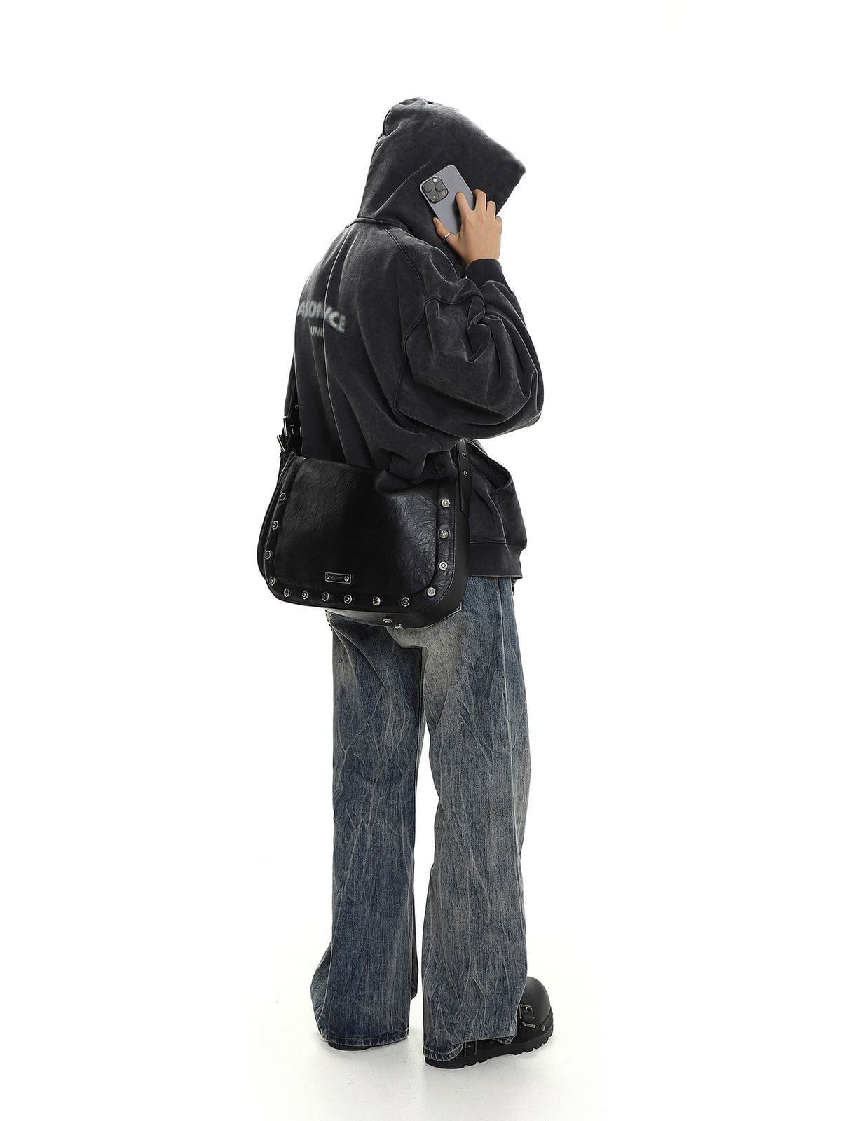 MASONPRINCE Blurred Graphic Zip Up Hoodie in Gray - On Model