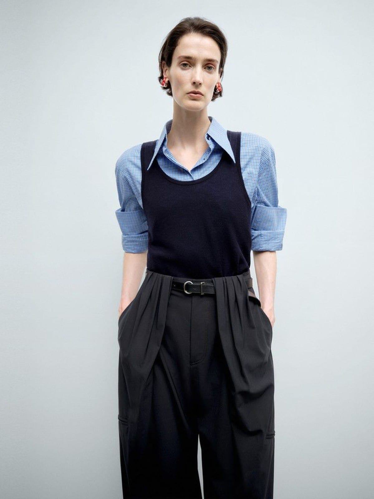 EDITION 3D Pleated Wide Leg Wool Trousers in Black - On Female Model