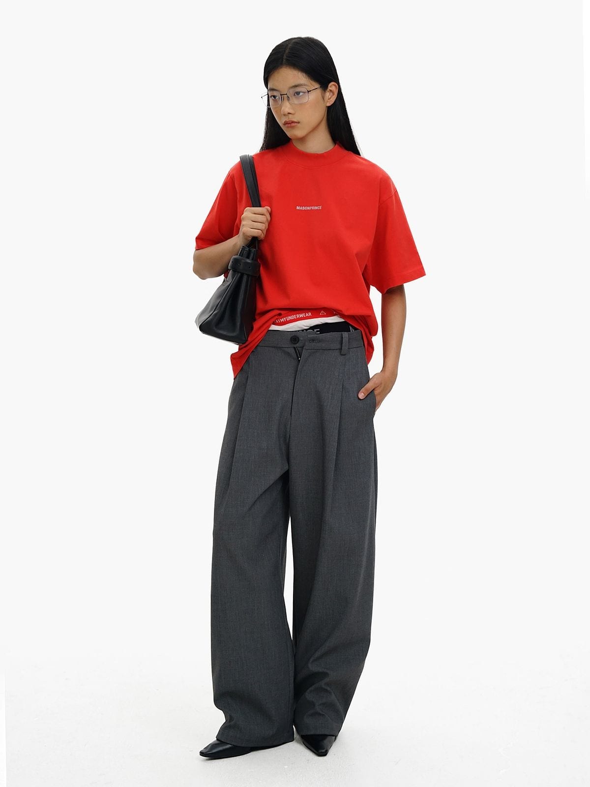 MASONPRINCE Reflective Logo Heavyweight Cotton T Shirt in Red - On Female Model