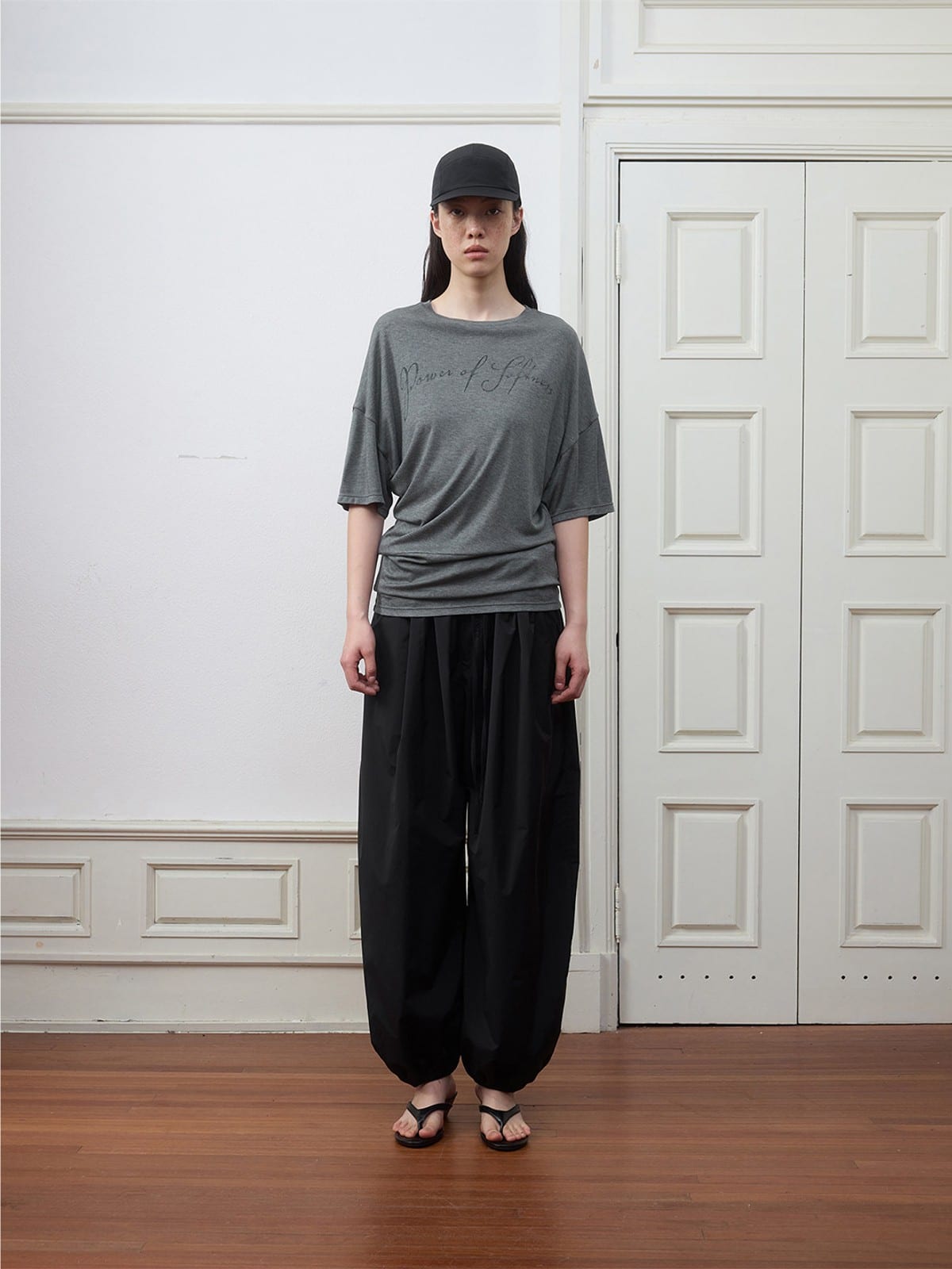 Random Piece Ruched Asymmetrical Graphic T Shirt in Gray - On Female Model