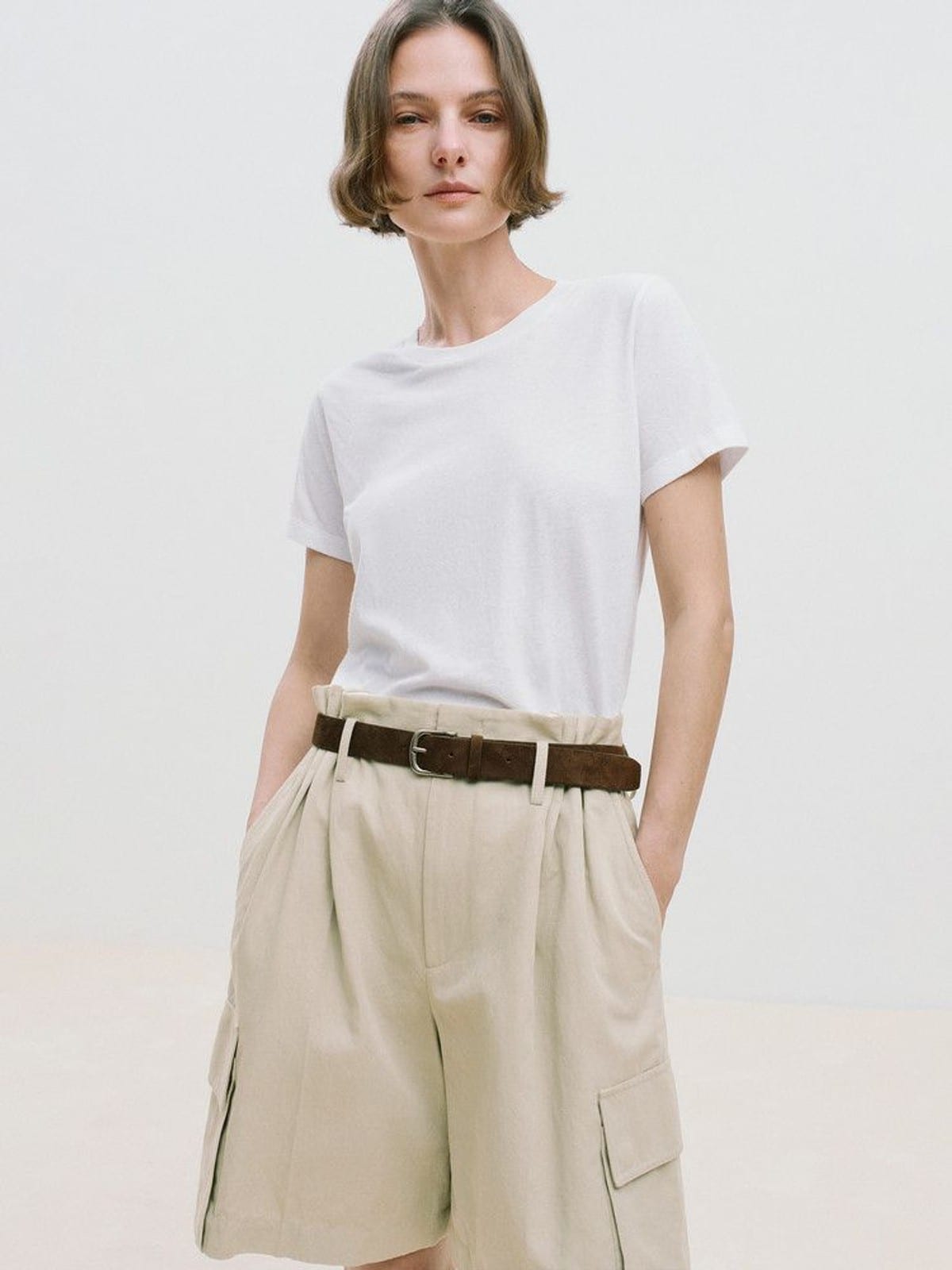 EDITION Cotton Short Sleeve Crewneck T Shirt in White - On Female Model