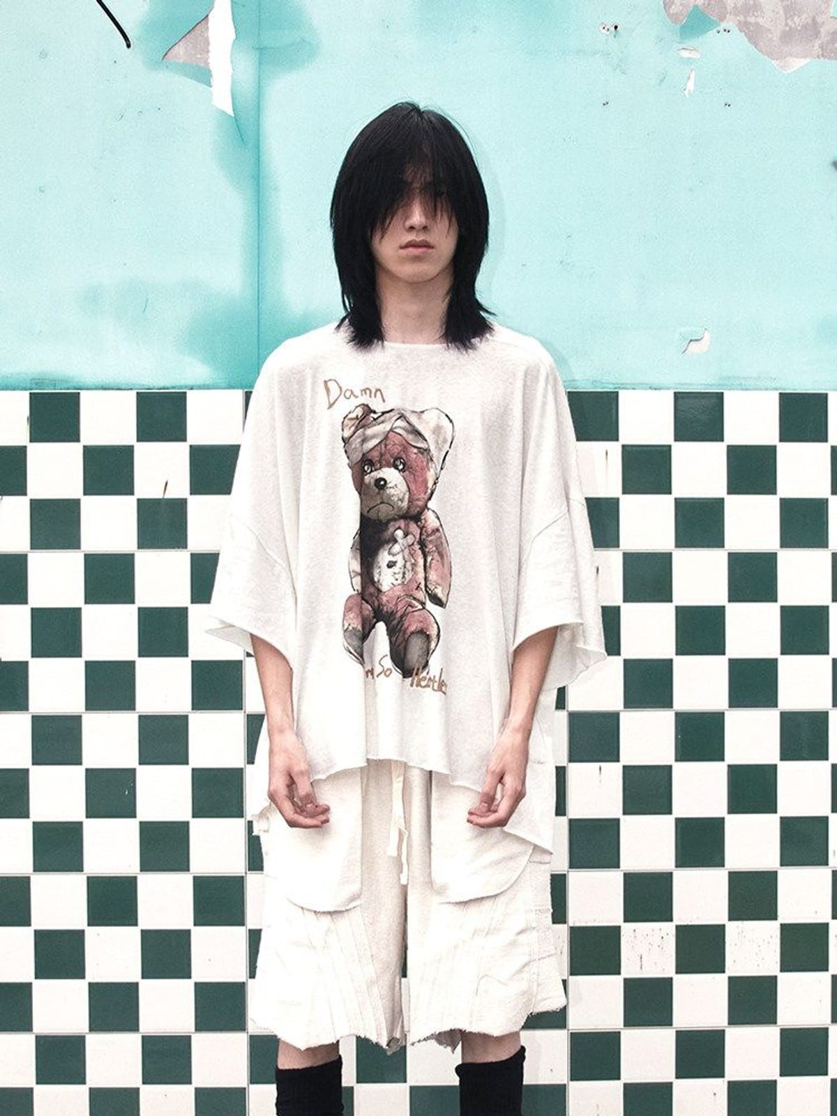 D5ove Sad Bear Graphic Half Sleeve T Shirt in White - On Model