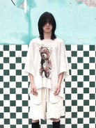 D5ove Sad Bear Graphic Half Sleeve T Shirt in White - On Model