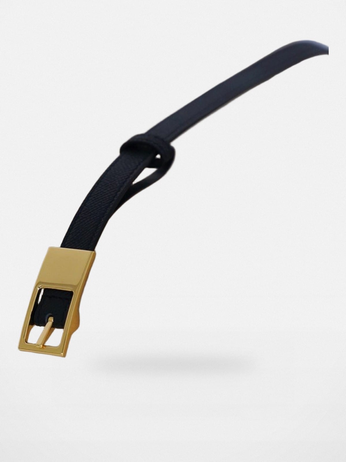 PANLULUPAN Top Grain Leather Rectangular Buckle Belt in Black - Detail