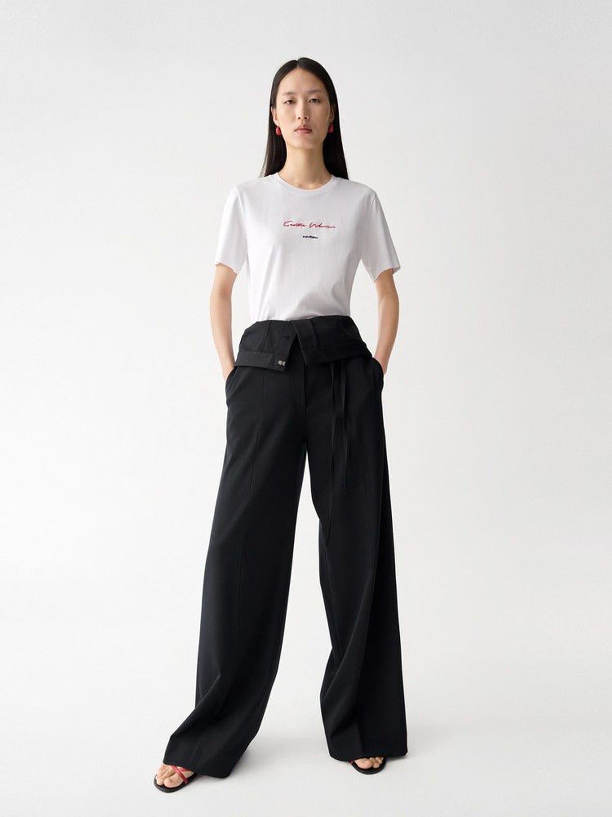 EDITION Embroidered Cotton Hemp T Shirt in White - On Female Model