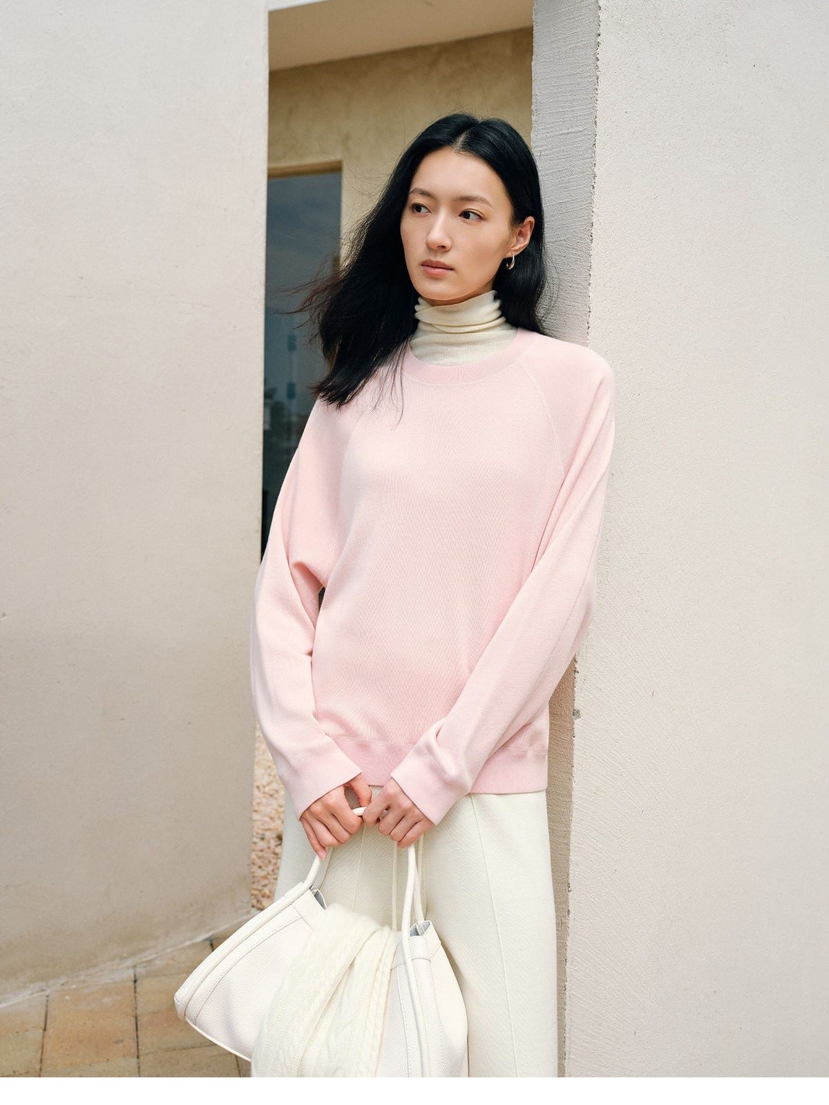 TEASEL Washable Merino Wool Sweatshirt in Pink - On Female Model