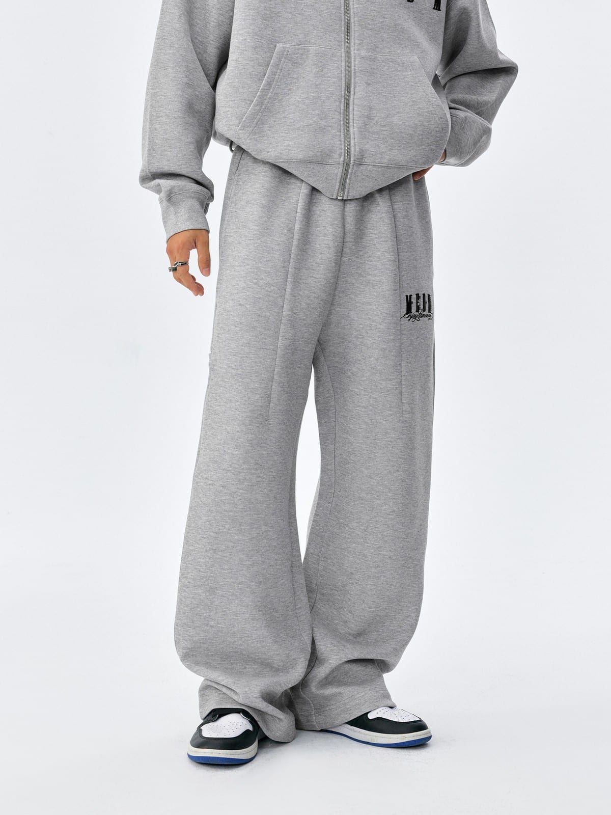MEDM Cotton Blend Straight Leg Sweatpants in Gray - On Model