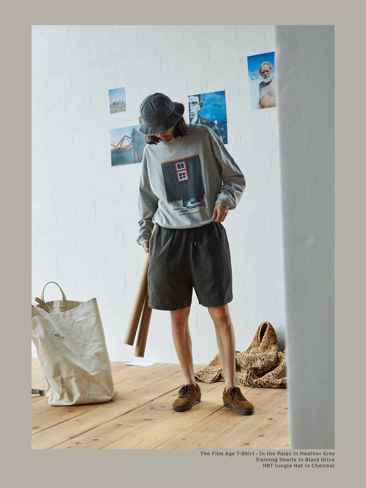USAGE Air Spun Cotton Graphic T Shirt in Gray - On Male Model