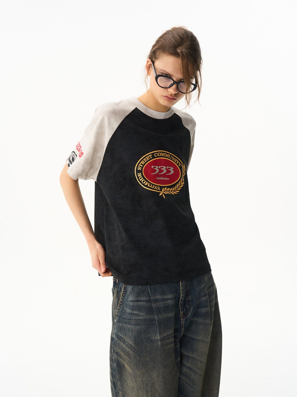 BLINDNOPLAN Color Block Raglan Graphic T Shirt in Black - On Female Model