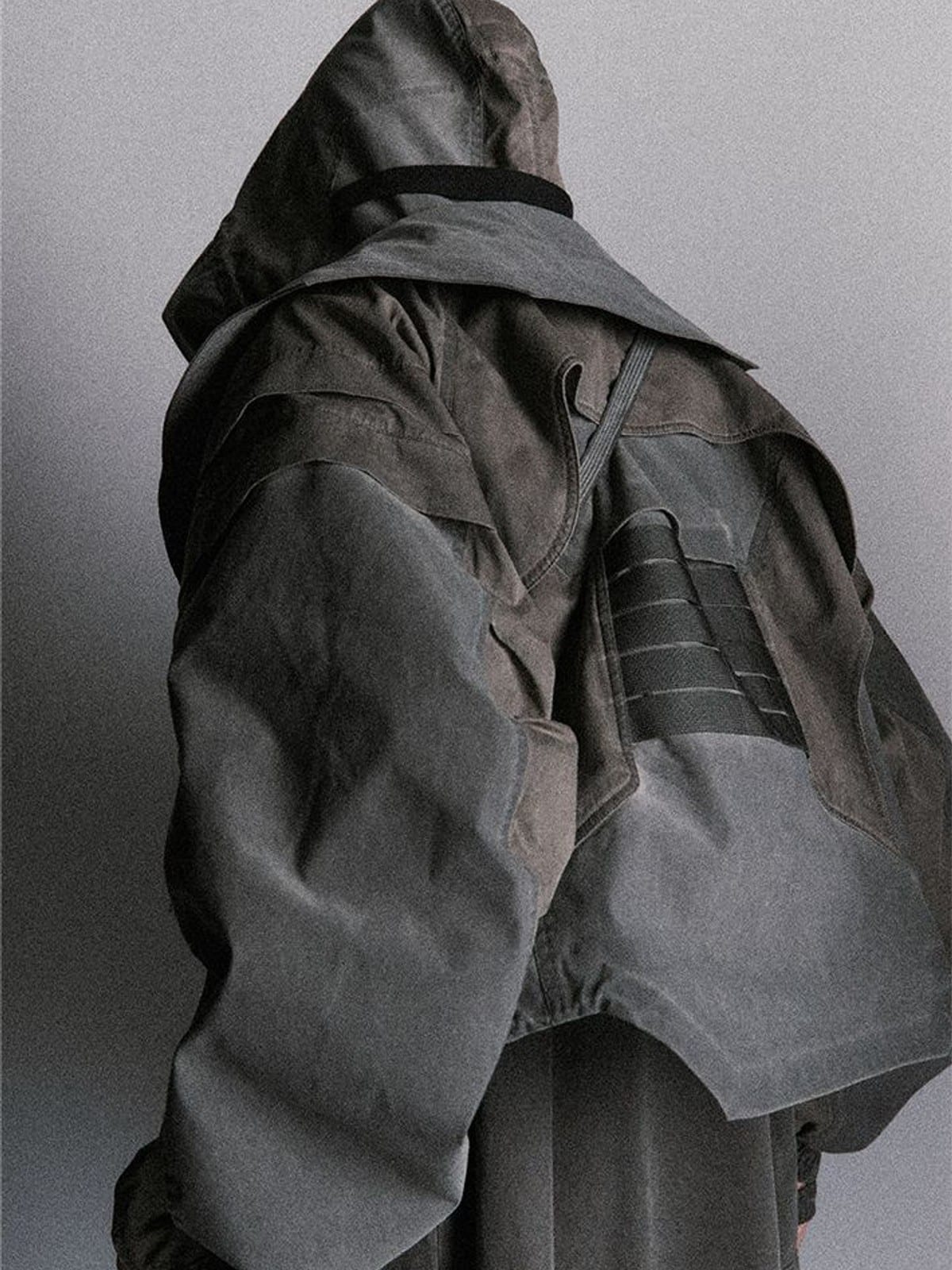 D5ove Structured Washed Cropped Jacket in Gray - On Model