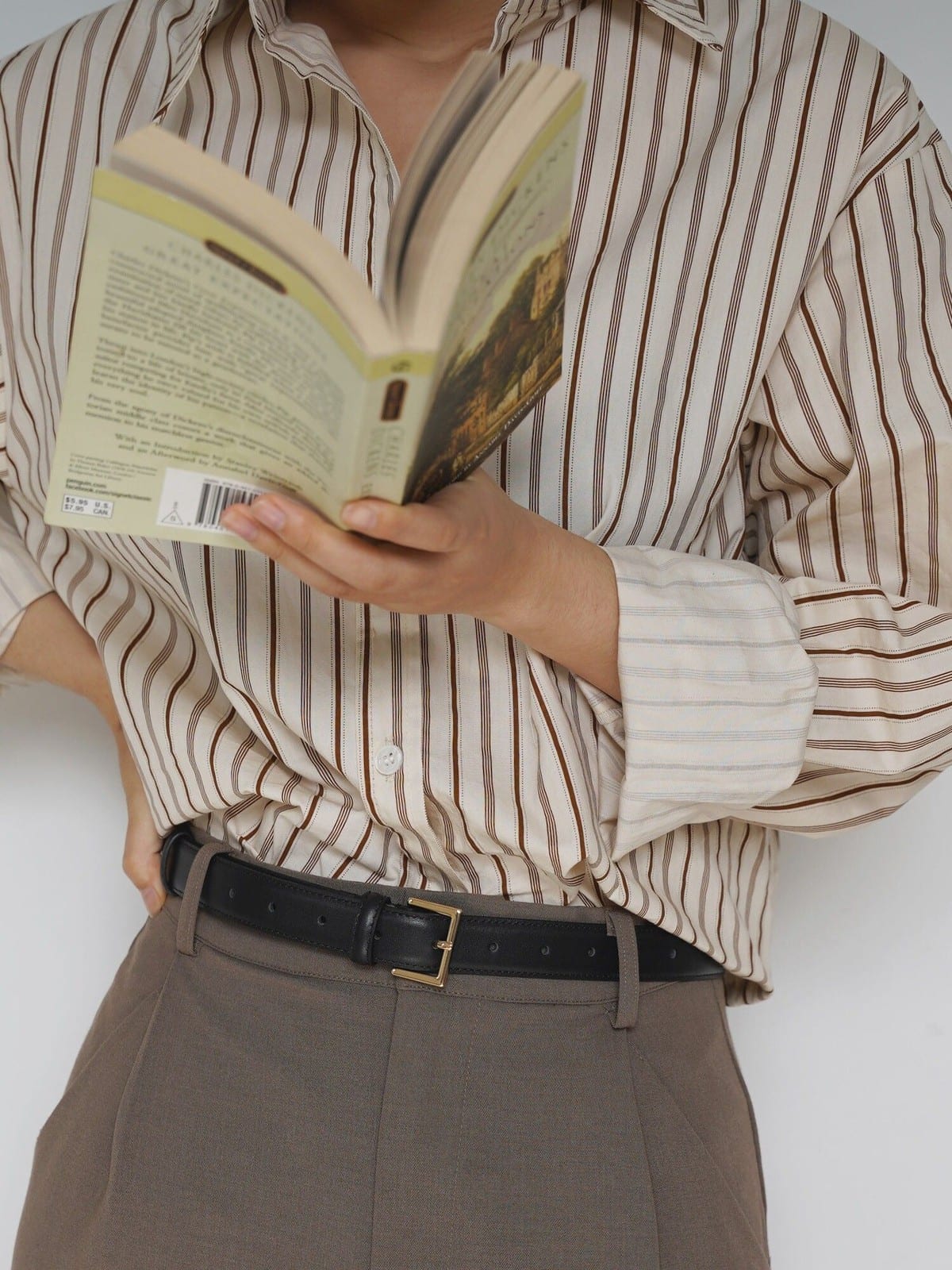 PANLULUPAN Square Buckle Top Grain Cowhide Belt in Black - On Model