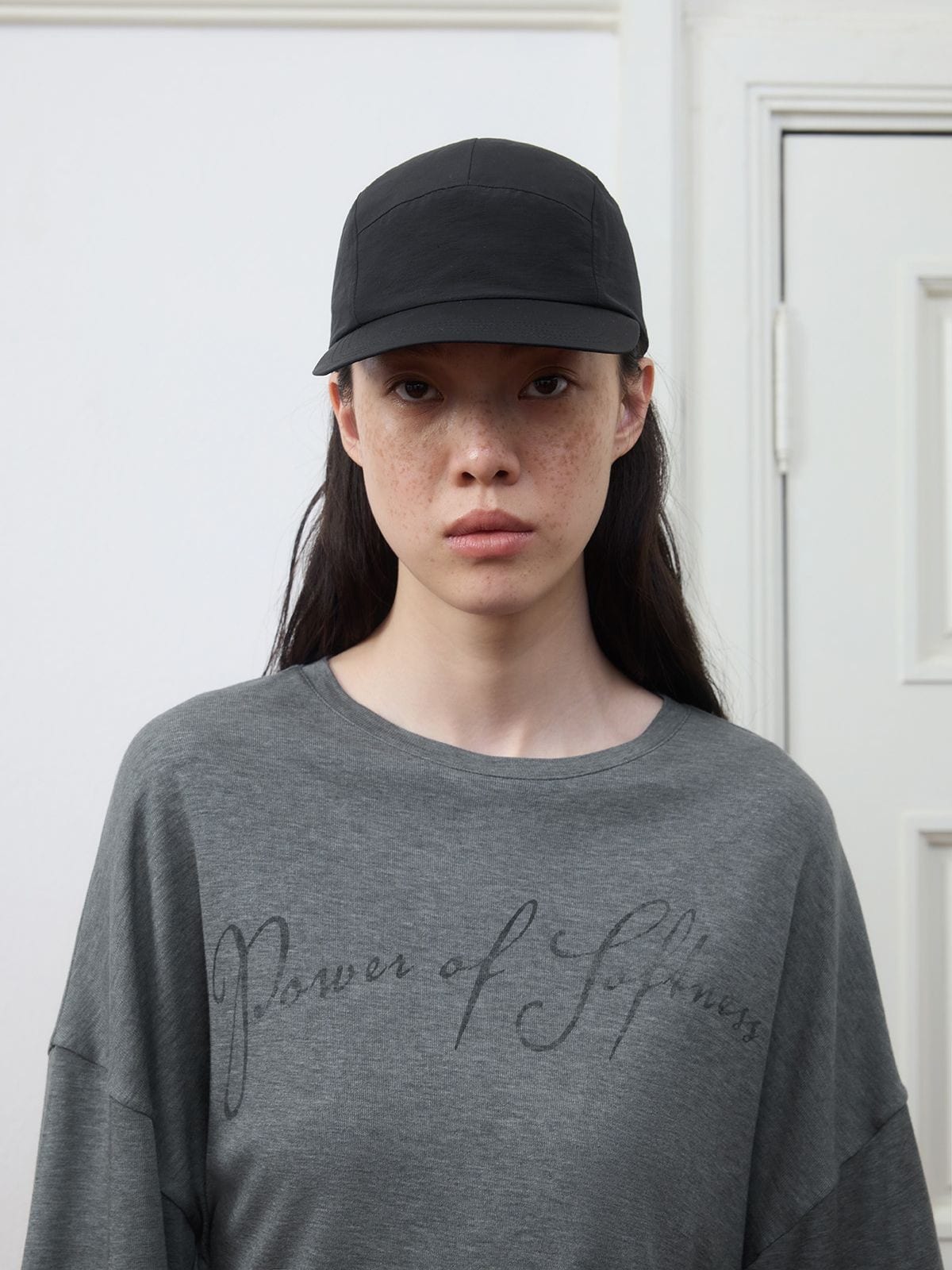 Random Piece Ruched Asymmetrical Graphic T Shirt in Gray - On Female Model
