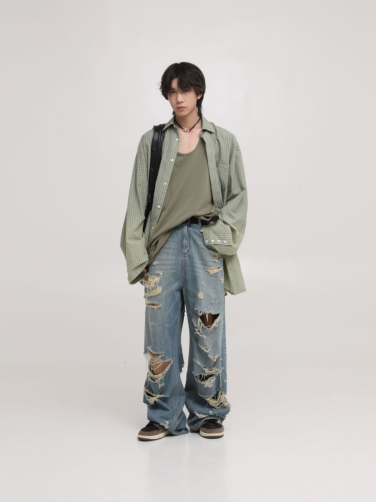MASONPRINCE High Waisted Distressed Straight Leg Jeans in Blue - On Male Model