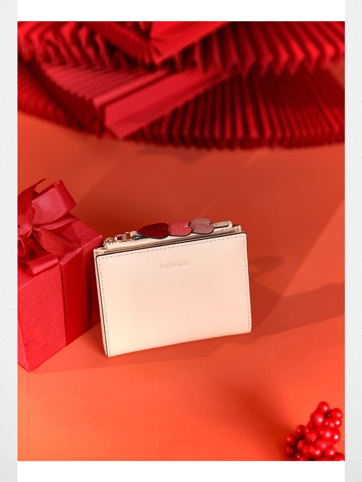HONGU Compact Leather Zip Wallet in Orange