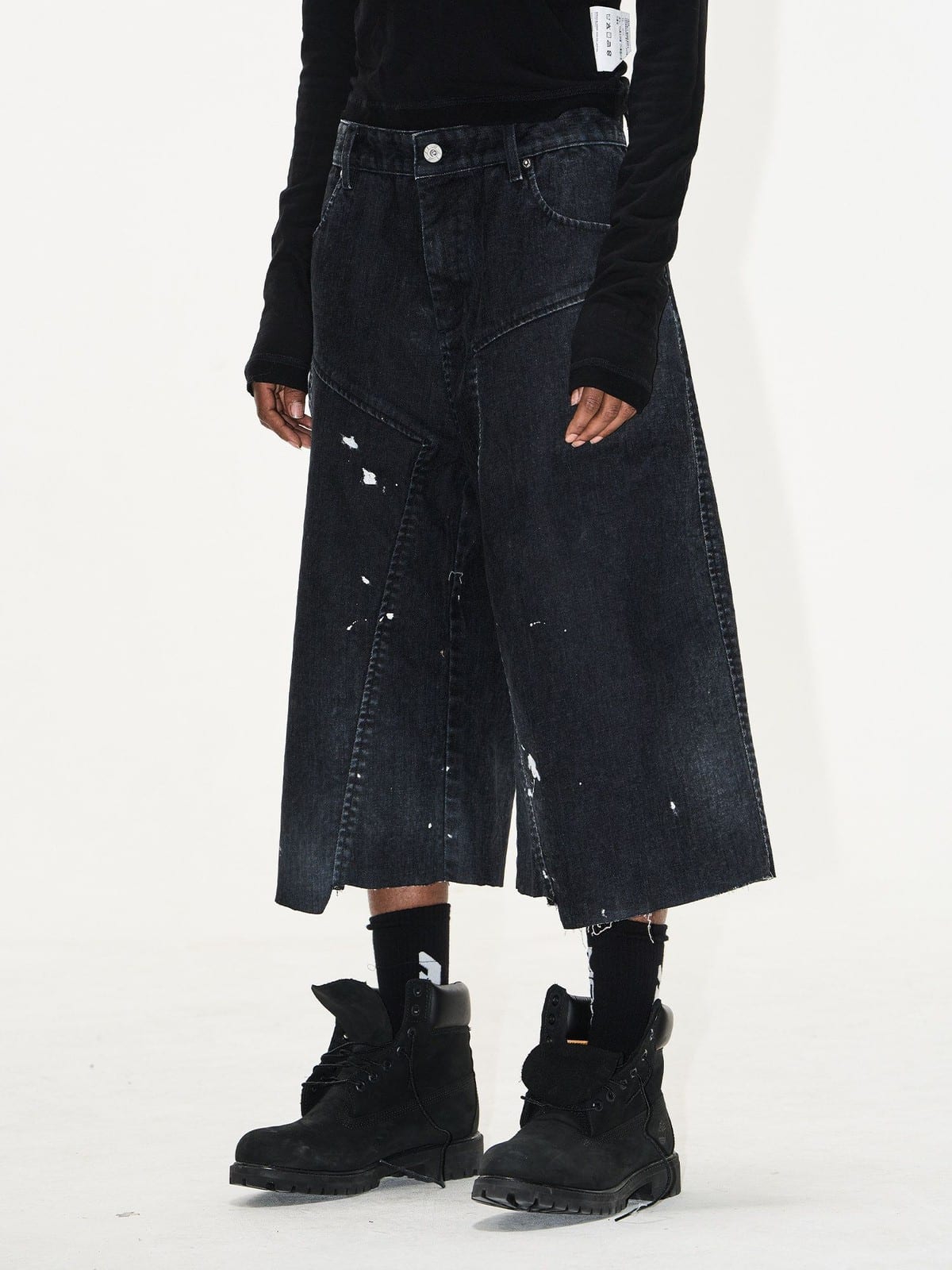 BLINDNOPLAN Ink Splatter Denim Carpenter Shorts in Black - On Model